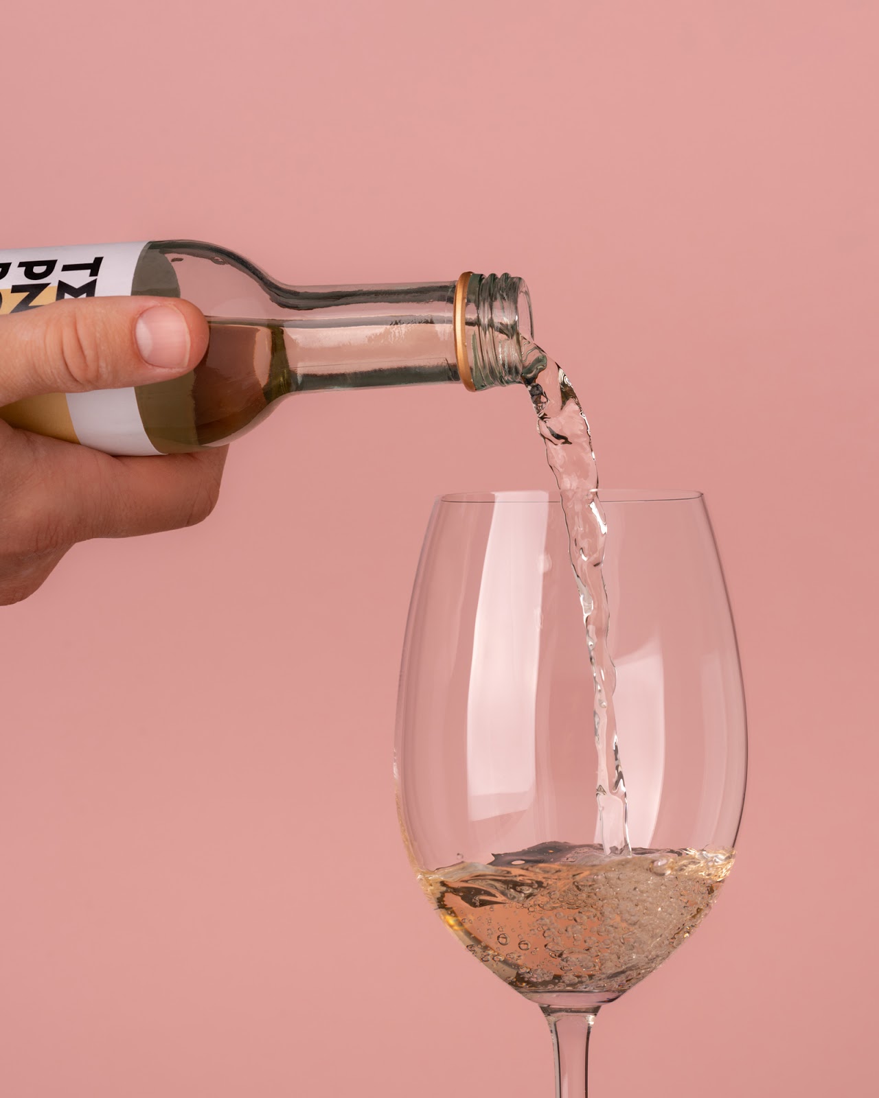 小瓶葡萄酒包裝設計(圖3) 小瓶葡萄酒包裝設計(圖3)