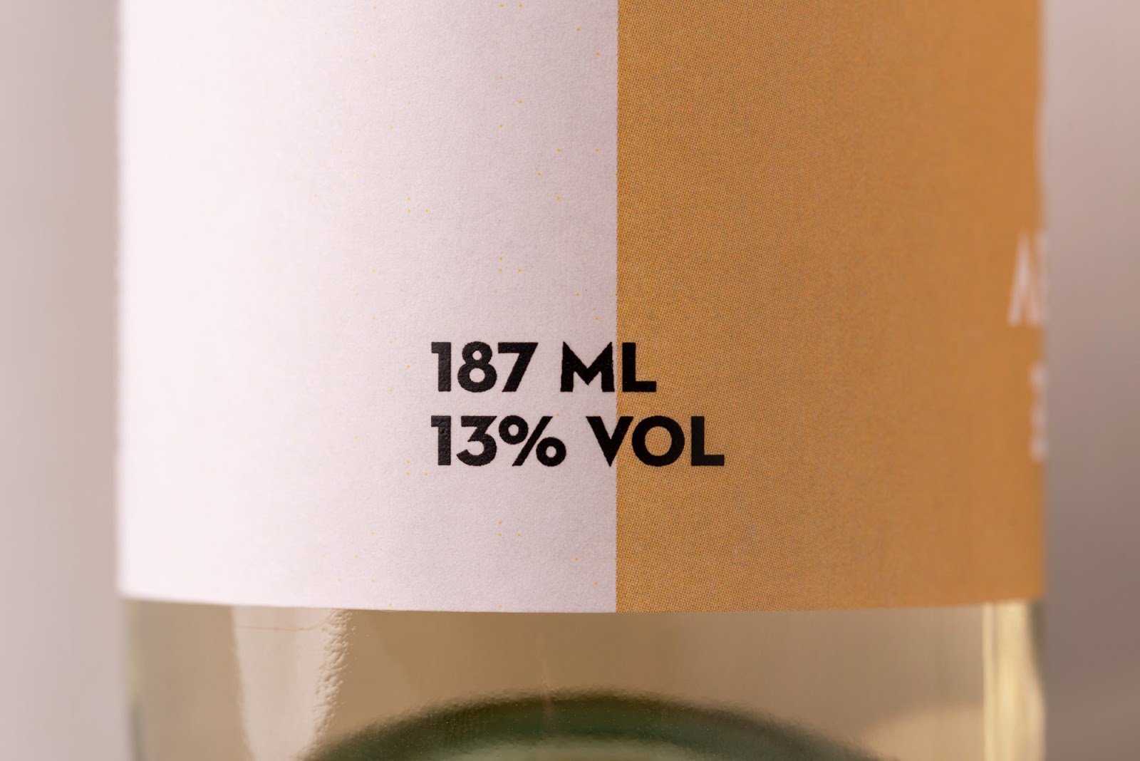 小瓶葡萄酒包裝設計(圖6) 小瓶葡萄酒包裝設計(圖6)