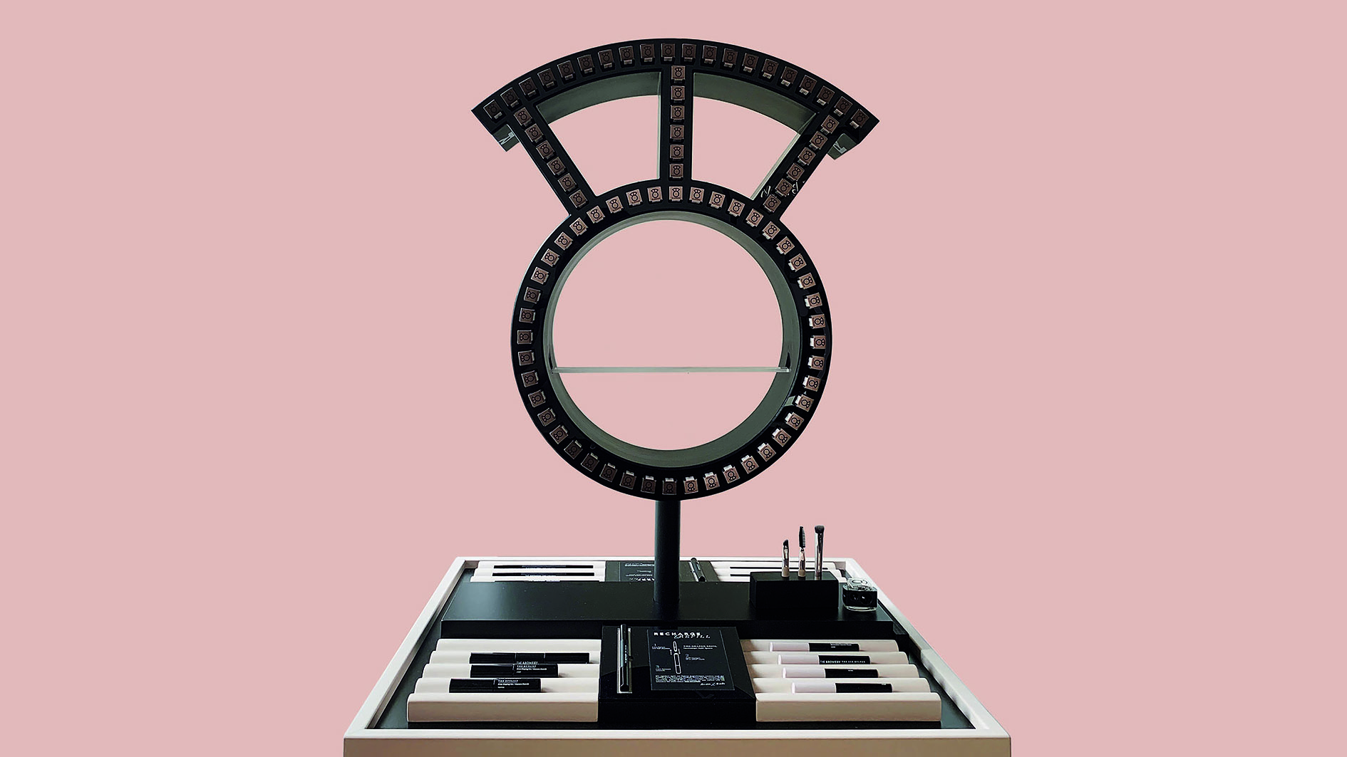 眉筆這樣包裝時尚有氣質(zhì)(圖10) 眉筆這樣包裝時尚有氣質(zhì)(圖10)