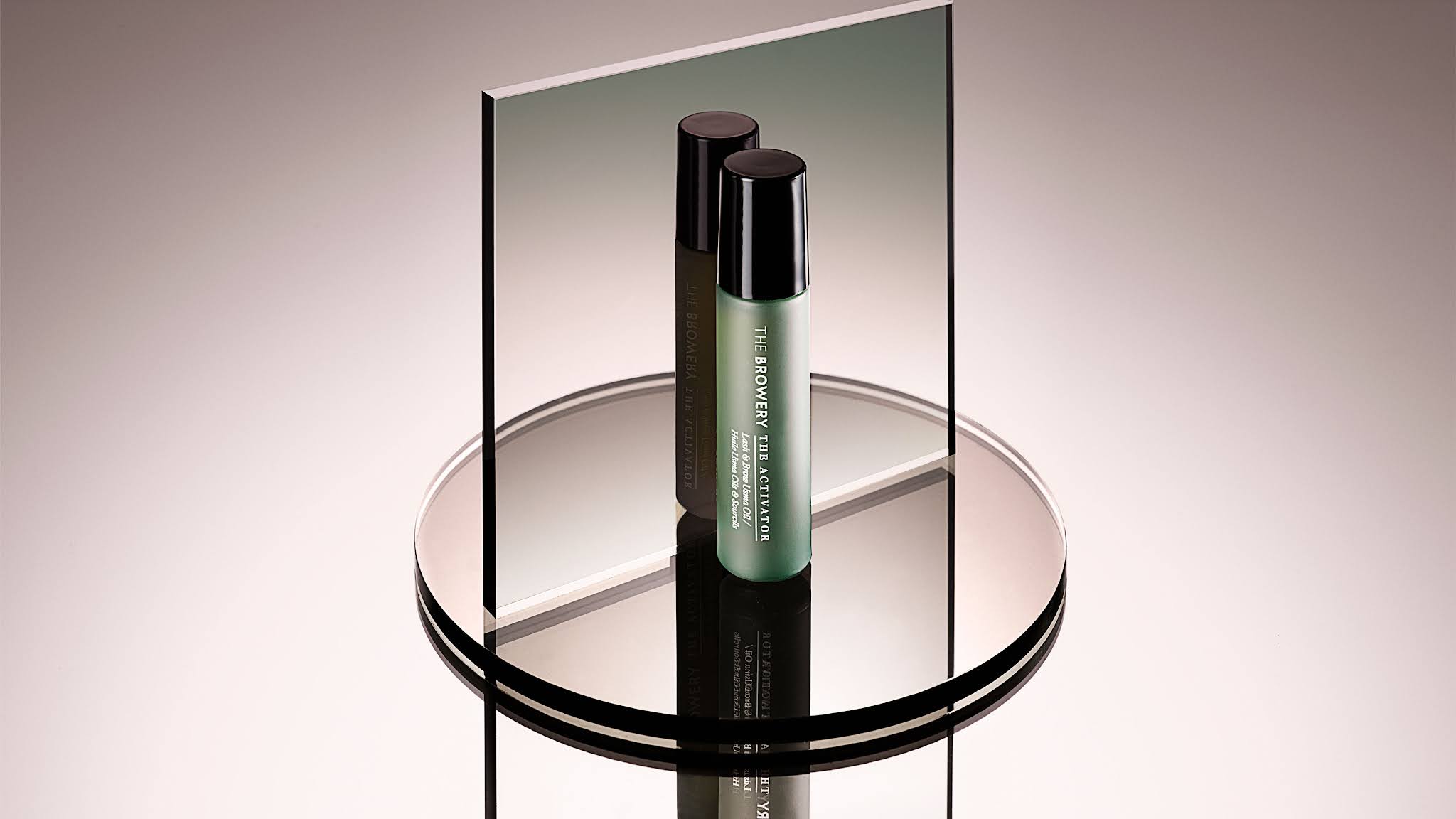 眉筆這樣包裝時尚有氣質(zhì)(圖7) 眉筆這樣包裝時尚有氣質(zhì)(圖7)