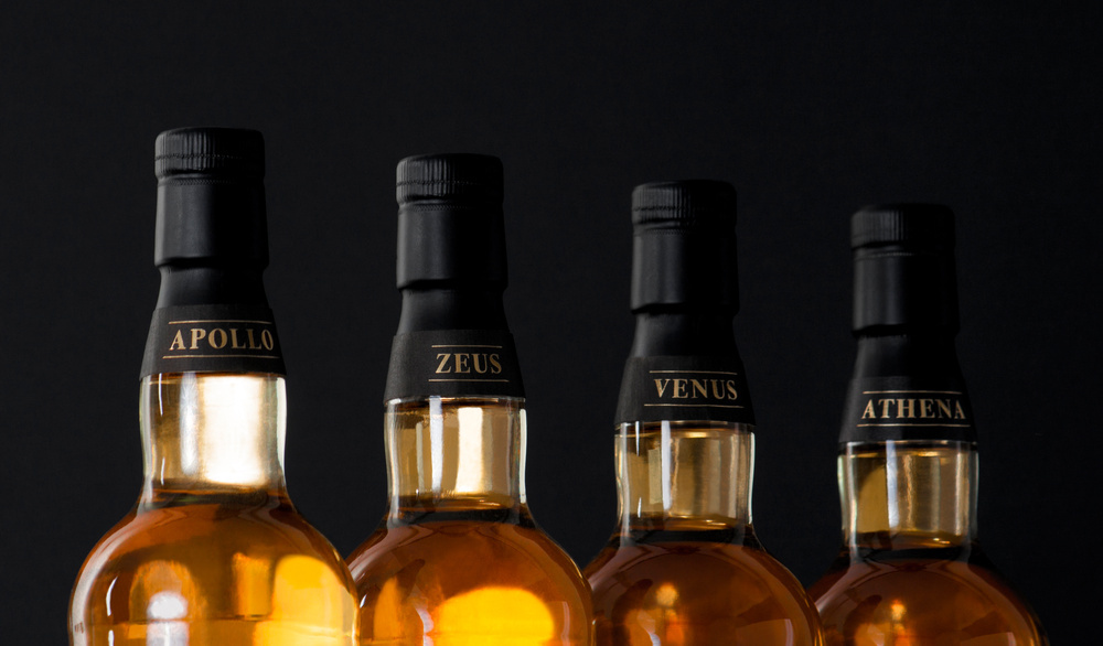 威士忌包裝設計,五種新視覺重現不朽的“希臘神話”(圖2) 威士忌包裝設計,五種新視覺重現不朽的“希臘神話”(圖2)