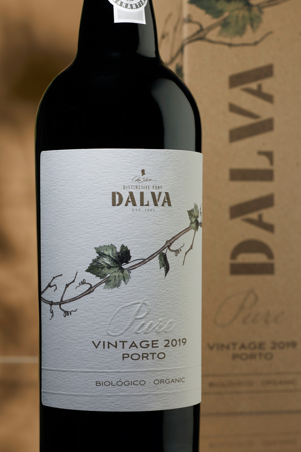 簡約設計的葡萄酒包裝設計欣賞(圖2)