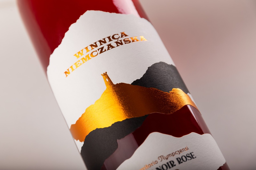 波蘭獲獎葡萄酒獨特包裝設計欣賞(圖6) 波蘭獲獎葡萄酒獨特包裝設計欣賞(圖6)