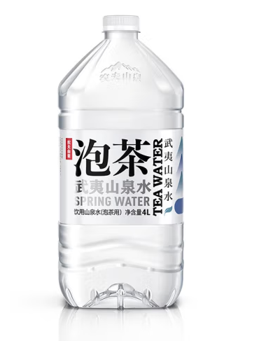 泡茶山泉水包裝瓶設(shè)計(jì)作品欣賞(圖1) 泡茶山泉水包裝瓶設(shè)計(jì)作品欣賞(圖1)