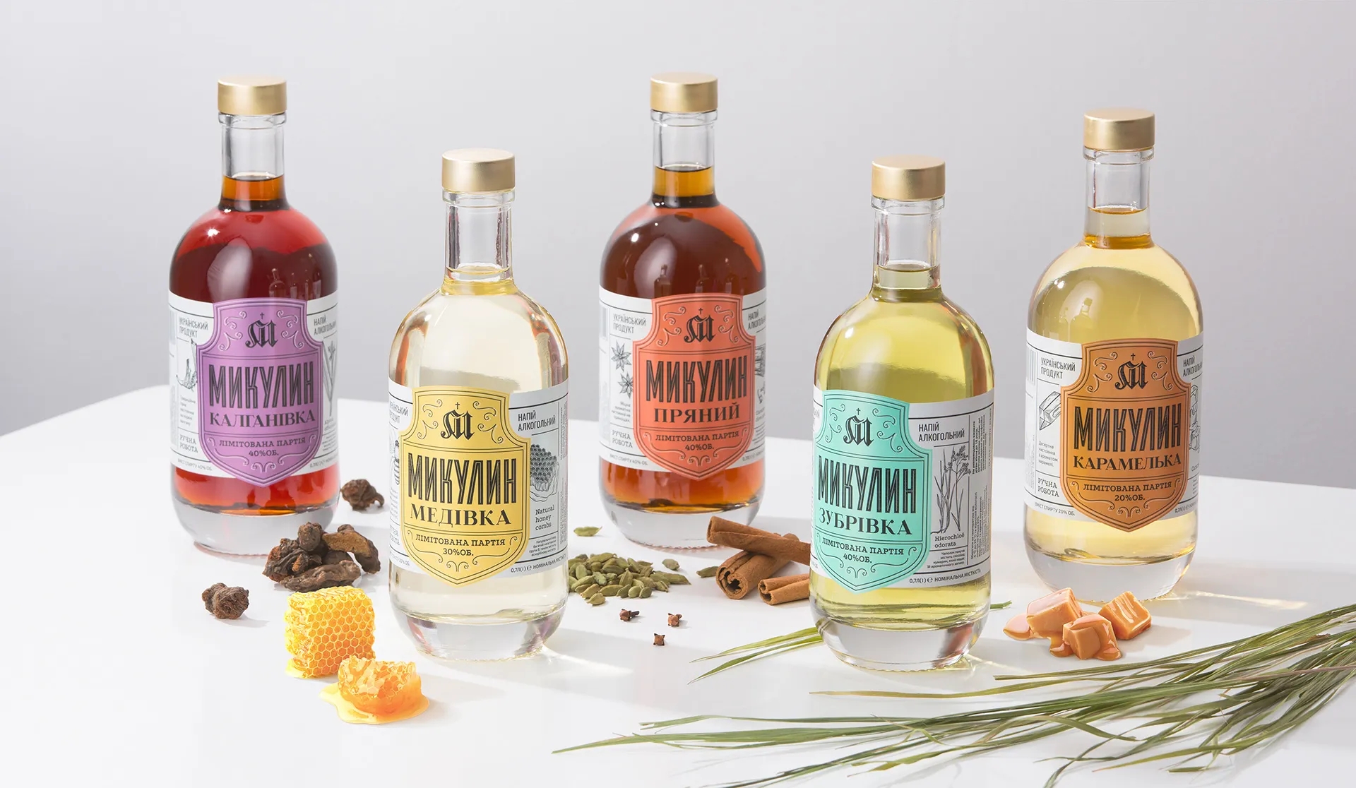 獨(dú)特的雞尾酒包裝設(shè)計欣賞(圖1) 獨(dú)特的雞尾酒包裝設(shè)計欣賞(圖1)