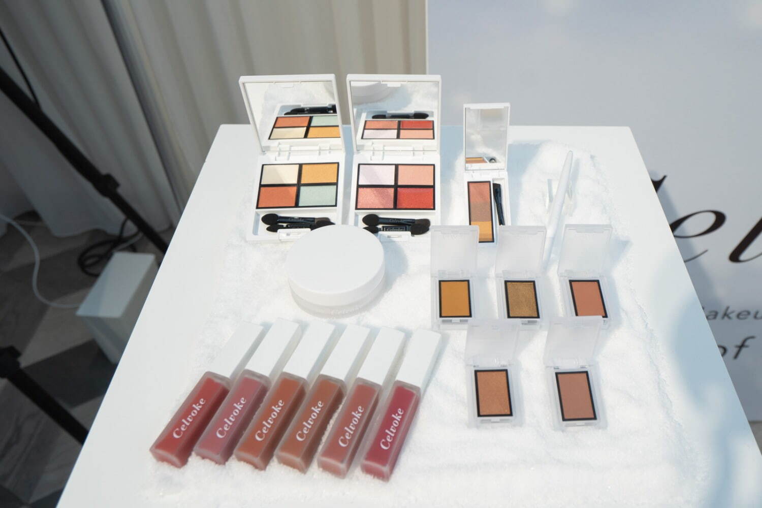 Selvok Fall 21化妝品,“融雪”時的大地眼色&“冰川”般的藍色眼線(圖1) Selvok Fall 21化妝品,“融雪”時的大地眼色&“冰川”般的藍色眼線(圖1)