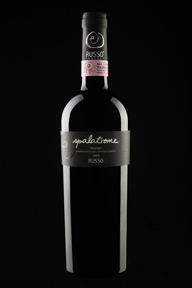 簡(jiǎn)約紅酒標(biāo)包裝設(shè)計(jì)(圖3)