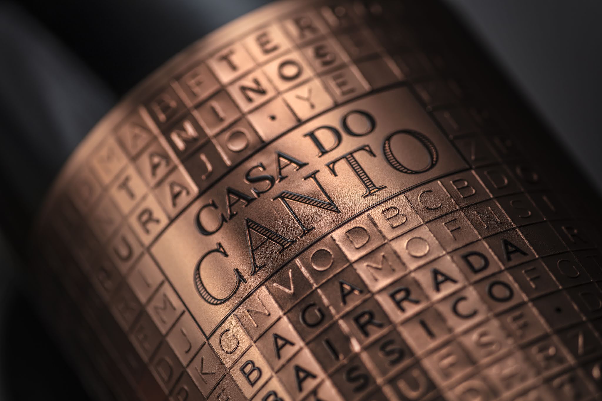 葡萄酒標(biāo)設(shè)計(jì)可以這樣精致(圖5) 葡萄酒標(biāo)設(shè)計(jì)可以這樣精致(圖5)