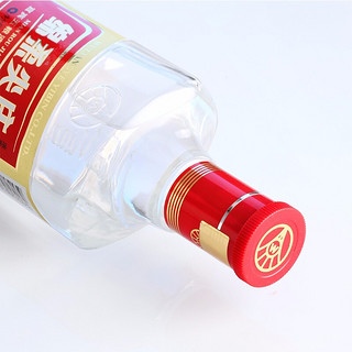 創意酒包裝設計五糧液綿柔尖莊光瓶濃香型白酒產品包裝設計欣賞(圖5) 創意酒包裝設計五糧液綿柔尖莊光瓶濃香型白酒產品包裝設計欣賞(圖5)